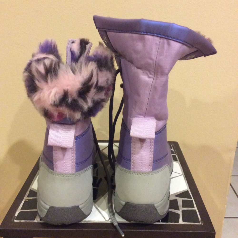 Beautiful purple Ugg Boots! (Waterproof)